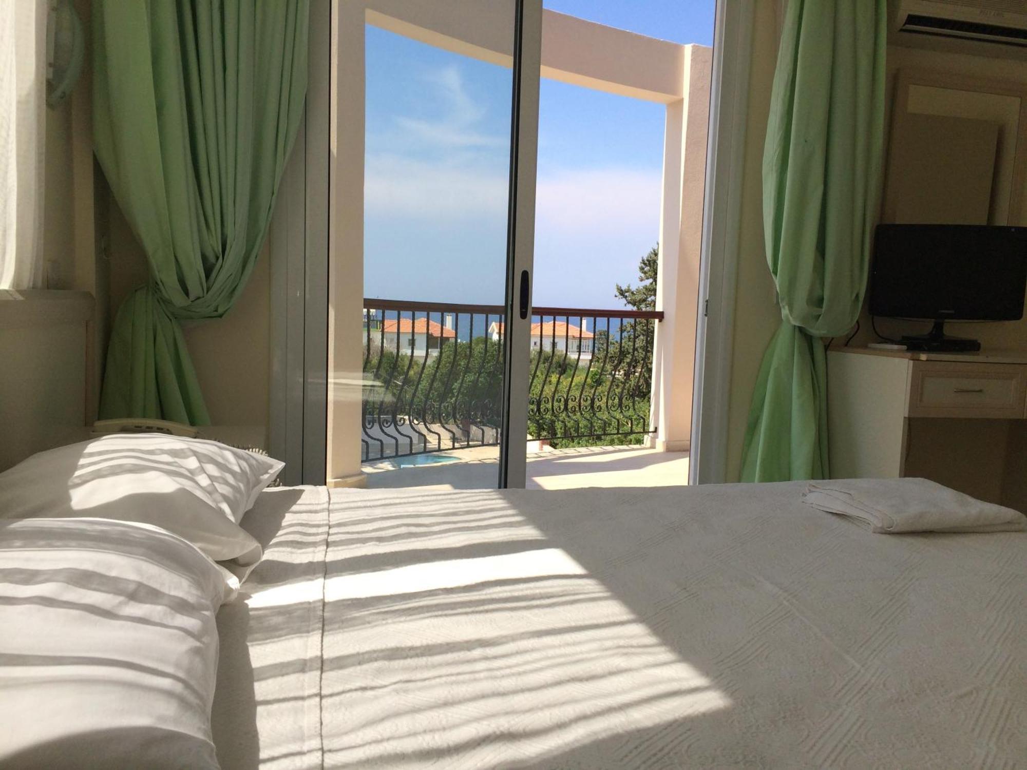 The Prince Inn Hotel & Villas Agios Georgios  المظهر الخارجي الصورة
