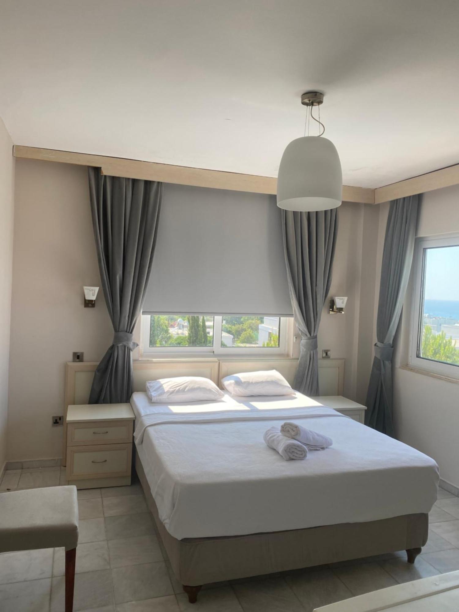 The Prince Inn Hotel & Villas Agios Georgios  المظهر الخارجي الصورة