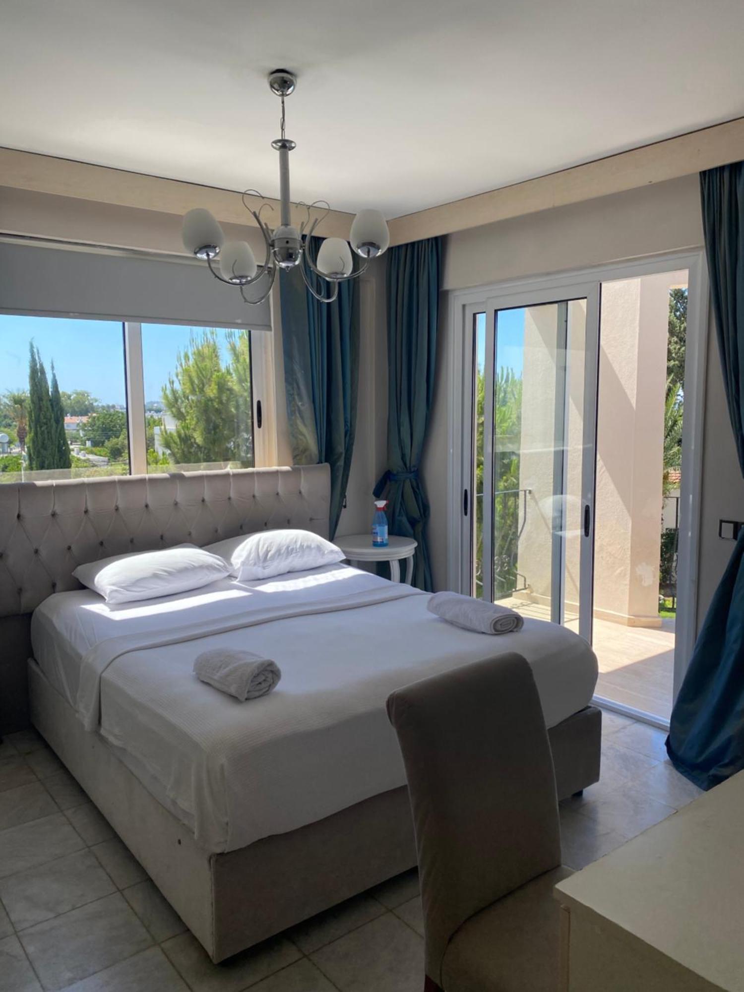 The Prince Inn Hotel & Villas Agios Georgios  المظهر الخارجي الصورة